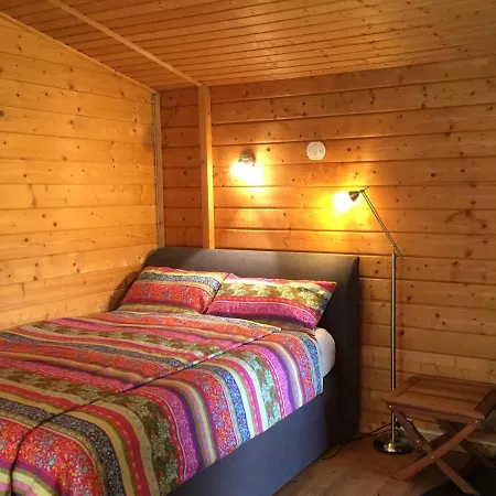 בית נופש Romantic Wooden Lodge,sauna,schwimmteich,alleinstehend,absolut Ruhig