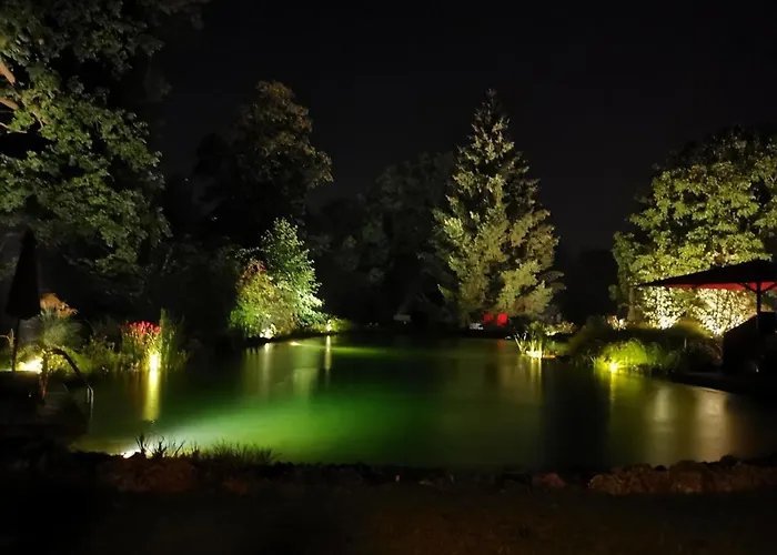 Romantic Wooden Lodge,sauna,schwimmteich,alleinstehend,absolut Ruhig