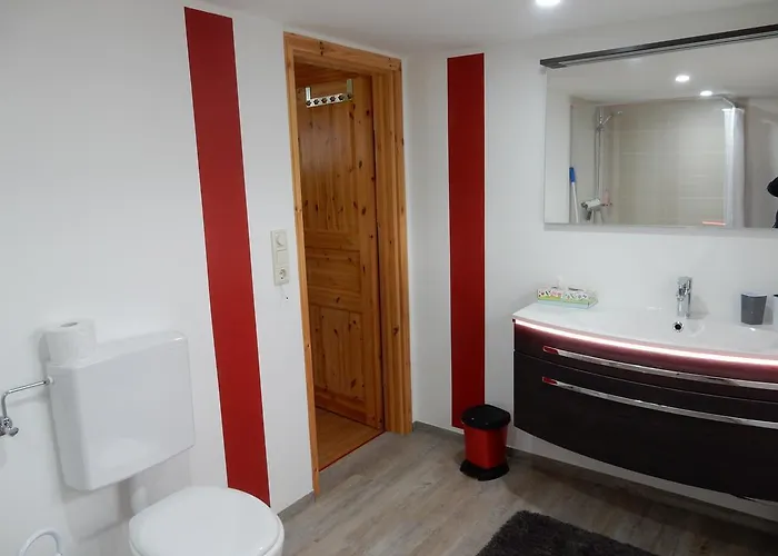 Romantic Wooden Lodge,sauna,schwimmteich,alleinstehend,absolut Ruhig 度假居 *
